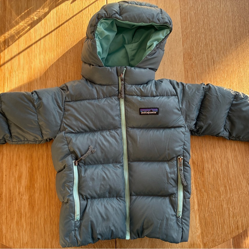 Excellent condition Patagonia 3T Hi-Loft Down Sweater Hoody